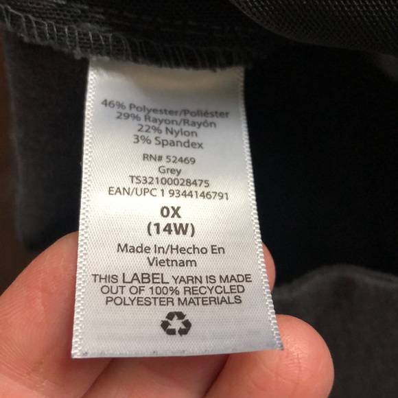 Woman’s Terra & Sky size 14W gray slacks with front pockets and tummy control - Picture 9 of 12